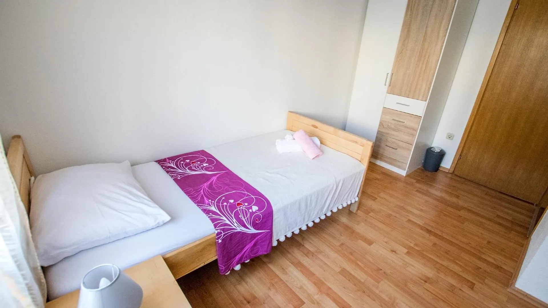 Apartments Lika Seline